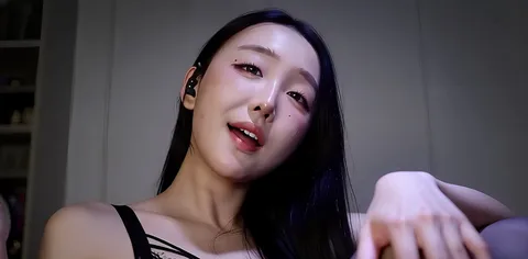 B站高颜值ASMR御姐 不二丸叽 黑丝吊带衣贴麦声控 唇齿擦过耳廓低喘把人听硬了! 20 B站高颜值ASMR御姐 不二丸叽 黑丝吊带衣贴麦声控 唇齿擦过耳廓低喘把人听硬了! 20