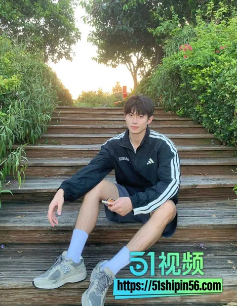 上海体育大学富二代体育男大 约炮顶级名媛!瑜伽裤丁字裤18cm大肉棒粗暴打桩 高潮失禁抽搐 11 上海体育大学富二代体育男大 约炮顶级名媛!瑜伽裤丁字裤18cm大肉棒粗暴打桩 高潮失禁抽搐 11