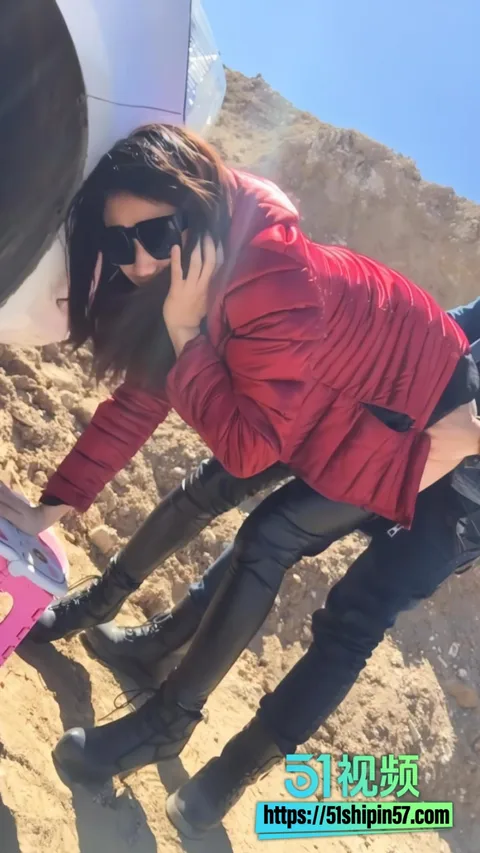 阿拉善英雄会彻底玩成大型色情梗!越野盛会沙漠性爱视频流出 原配手撕全网刷屏 31 阿拉善英雄会彻底玩成大型色情梗!越野盛会沙漠性爱视频流出 原配手撕全网刷屏 31