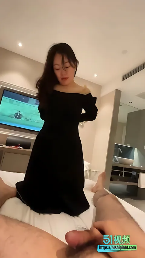 极品少妇 蓝阿姨 不雅视频曝光 高颜值口技超好 骚母狗深喉吃鸡眼神迷离! 13 极品少妇 蓝阿姨 不雅视频曝光 高颜值口技超好 骚母狗深喉吃鸡眼神迷离! 13