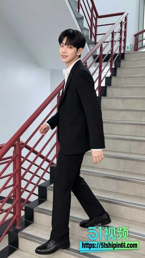 TXT队长 崔秀彬 被前男友实名爆料出轨 聊天记录曝光脚踏多船 与队友崔然竣亲密学舞引全网热议! 10 TXT队长 崔秀彬 被前男友实名爆料出轨 聊天记录曝光脚踏多船 与队友崔然竣亲密学舞引全网热议! 10